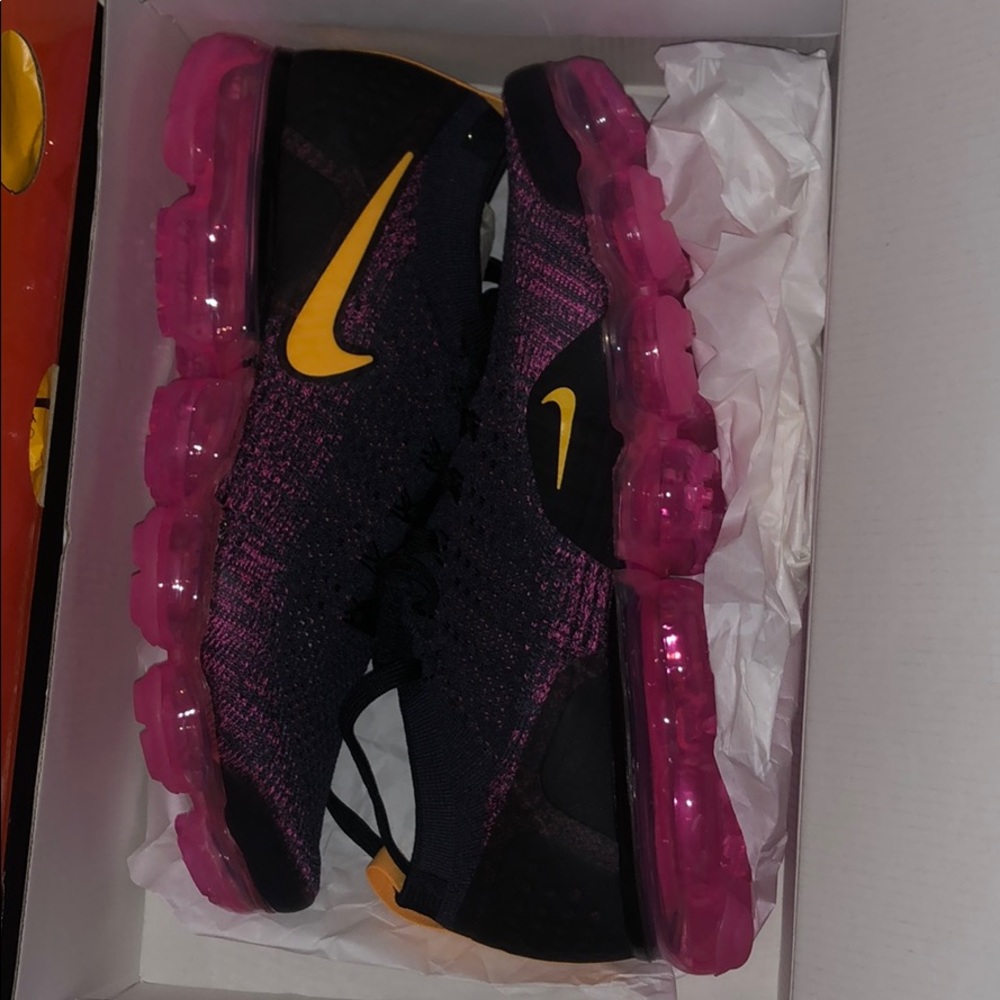 COPY - NEW Nike Air Max Vapormax Flyknit | 10.5